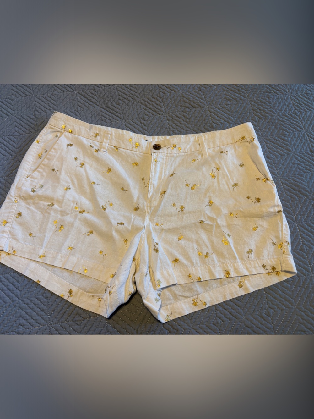 Old Navy Linen Shorts with Gold Palm Embroidery
